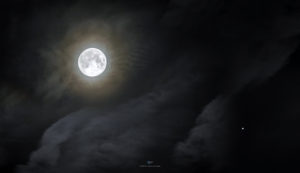 Alessia Scarso astrofotografa astrofotografia luna piena alone lunare giove e satelliti